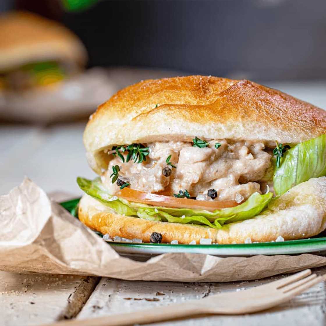 Vetkoek resep: tradisionele resep, deeg en proses Vetkoek resep: tradisionele resep, deeg en proses