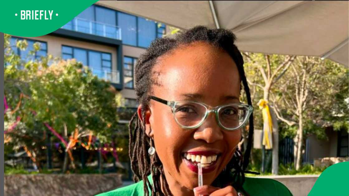 Ntsiki accused netizens of grandstanding Ntsiki accused netizens of grandstanding