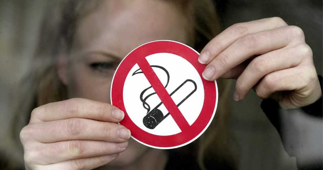 Stricter cigarette laws on the cards including 100% ban on public smoking Stricter cigarette laws on the cards including 100% ban on public smoking