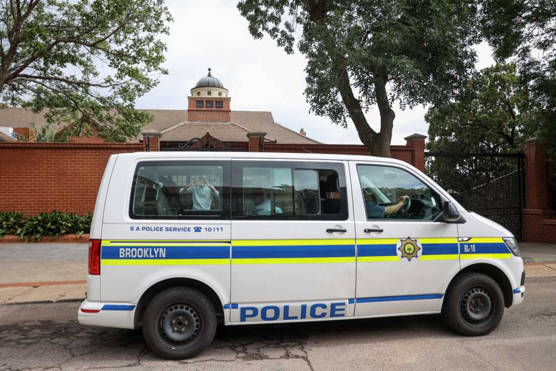 A police vehicle was on the road without a door in KZN A police vehicle was on the road without a door in KZN