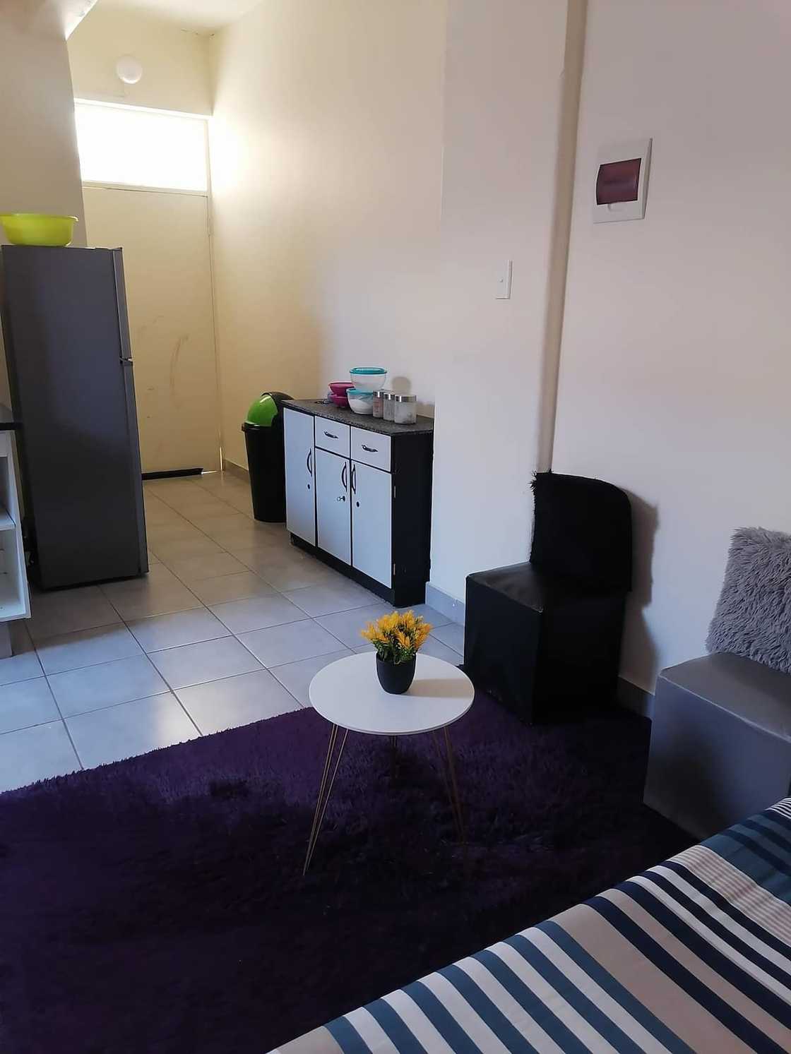 21 year old Johannesburg guy shares interior of accomadation on facebook group 21 year old Johannesburg guy shares interior of accomadation on facebook group