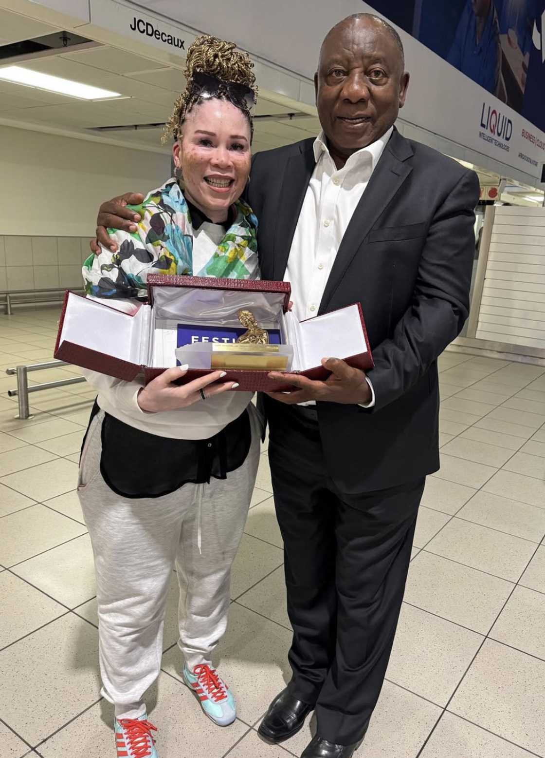 Leleti Khumalo won an award in Monaco Leleti Khumalo won an award in Monaco