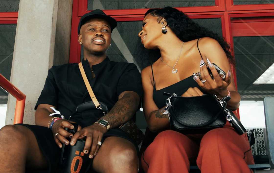 DJ Zinhle posted a video handing food to Murdah Bongz DJ Zinhle posted a video handing food to Murdah Bongz