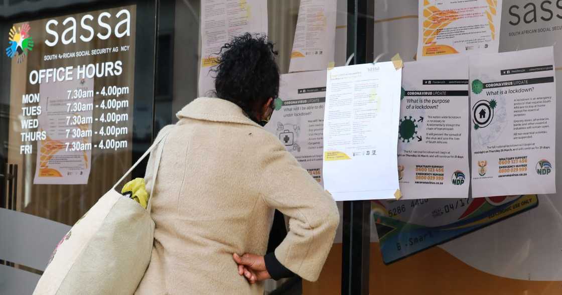 Social Development Department says poverty will increase without Covid 19 grant, Mzansi alarmed Social Development Department says poverty will increase without Covid 19 grant, Mzansi alarmed