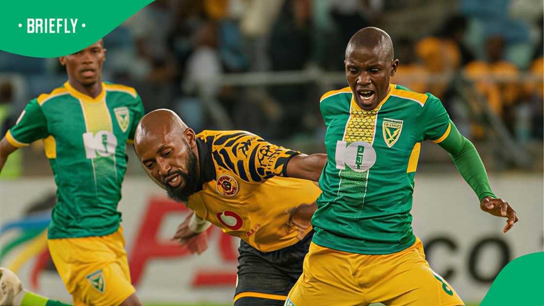 Siyanda Ndlovu, Kaizer Chiefs, Orlando Pirates and Mamelodi Sundowns. Siyanda Ndlovu, Kaizer Chiefs, Orlando Pirates and Mamelodi Sundowns.