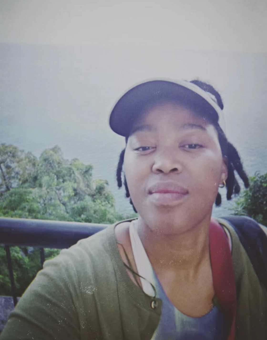 Online users questioned Msaki's outfit