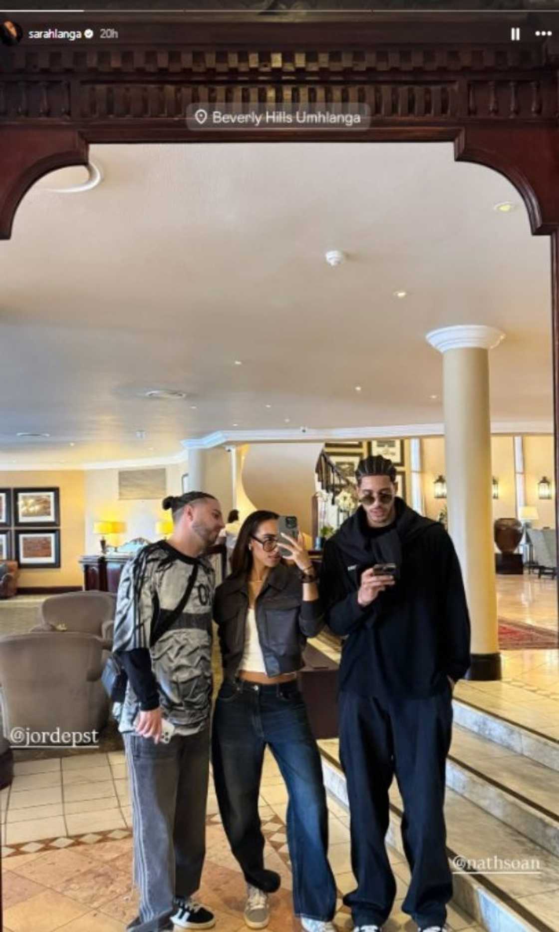 Sarah Langa posted a photo of her outfit on 27 Septmeber that matched the woman with Saccha Feinerg-Mngomezulu