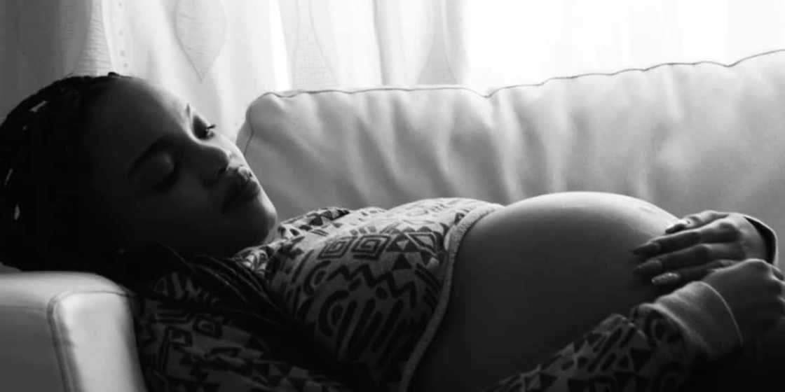 "Be Brave": Locals Join Heads and Give Student Advice About Exposing Her Pregnancy to Her Family "Be Brave": Locals Join Heads and Give Student Advice About Exposing Her Pregnancy to Her Family