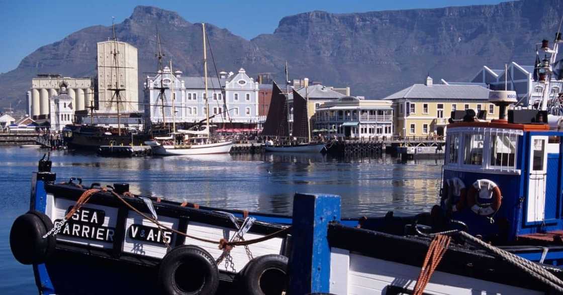 Cape Town Mayor x approves expansion for V&A Waterfront Cape Town Mayor x approves expansion for V&A Waterfront