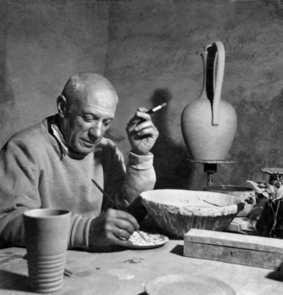 Picasso locked his lover Fernande Olivier in their apartment when he went out Picasso locked his lover Fernande Olivier in their apartment when he went out