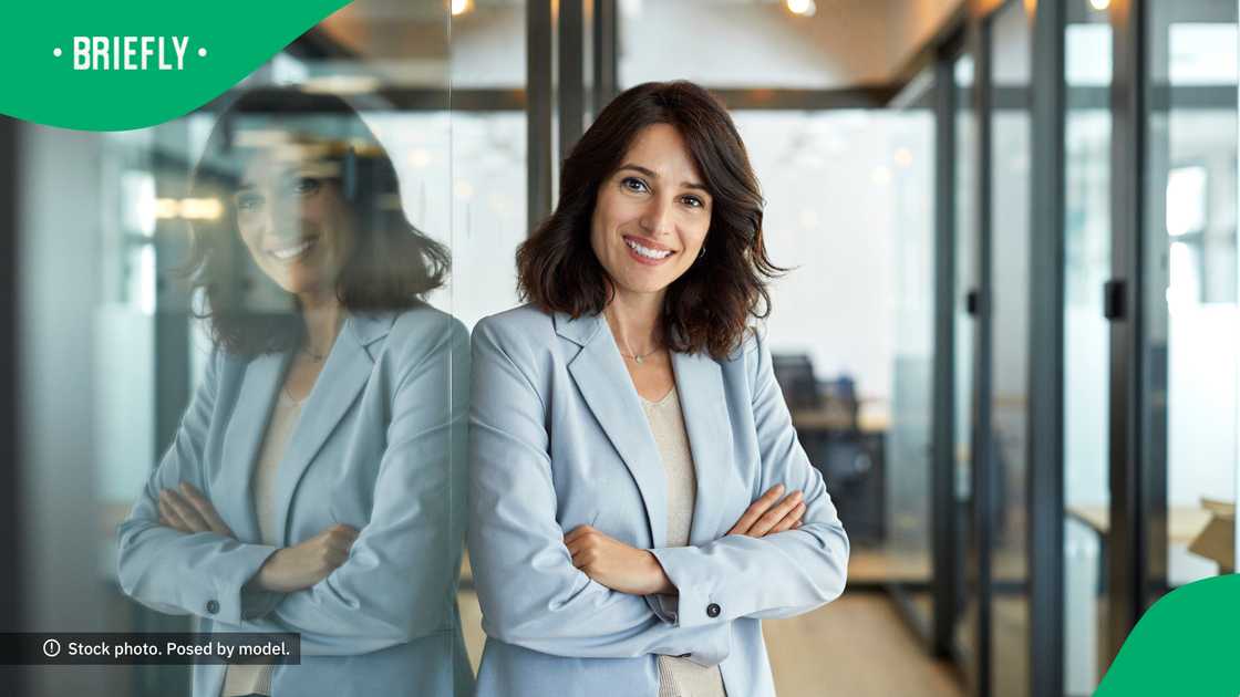 The lady who bumped into Cyril Ramaphosa loves sharing work content. The lady who bumped into Cyril Ramaphosa loves sharing work content.