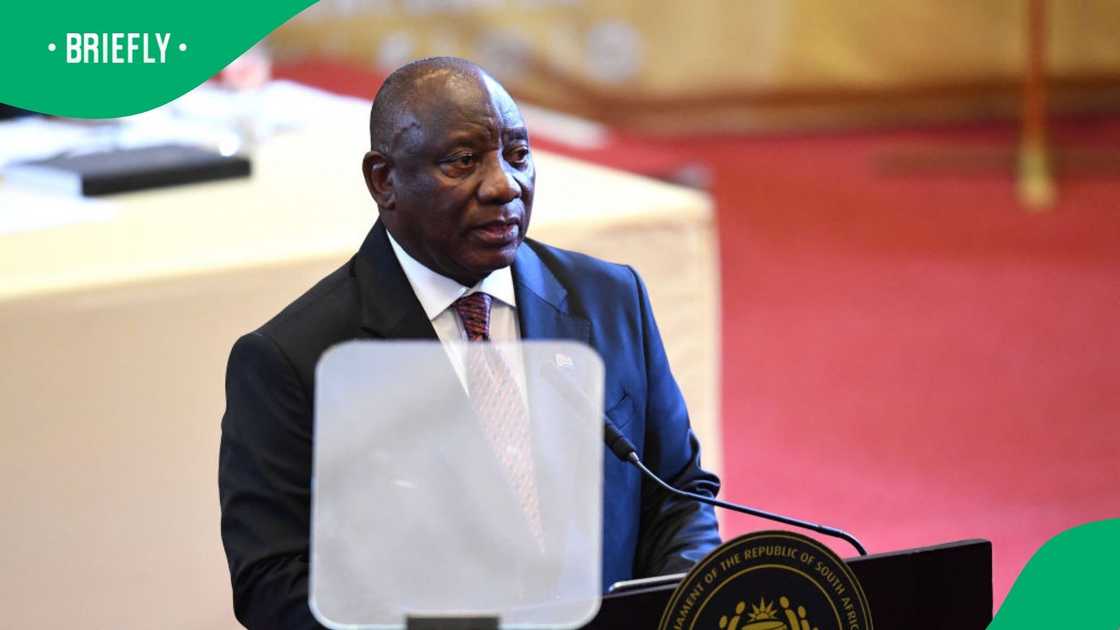 President Cyril Ramaphosa dished roses out to staff members on Valentine's Day President Cyril Ramaphosa dished roses out to staff members on Valentine's Day