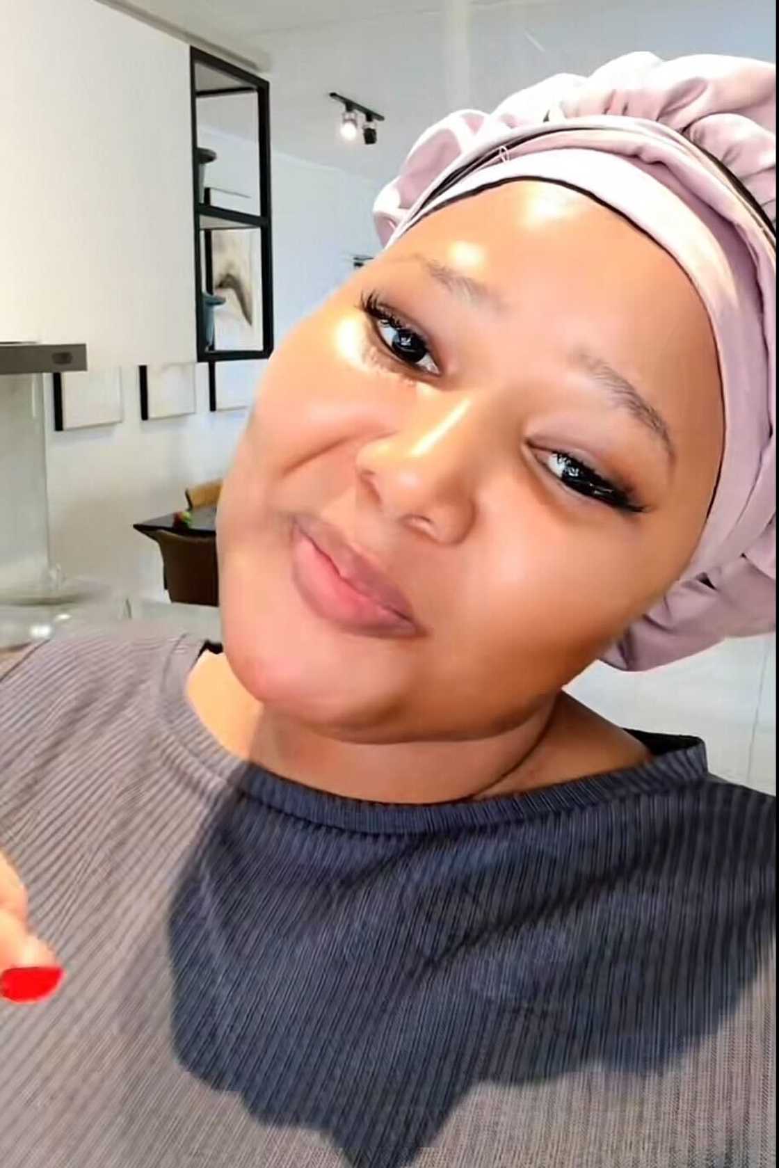 A grand gesture by a woman at the dealership captured the hearts of South Africans online. A grand gesture by a woman at the dealership captured the hearts of South Africans online.