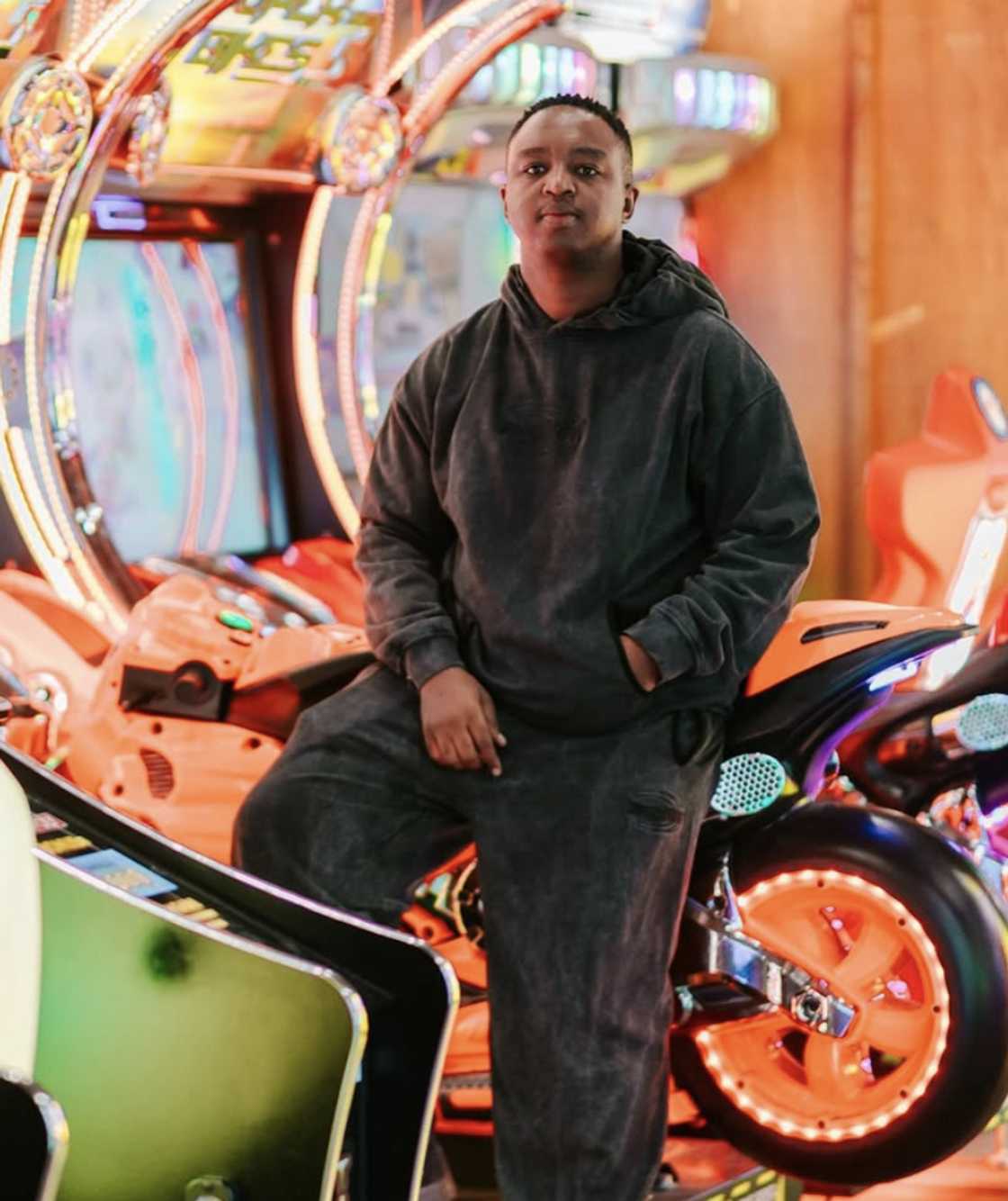 Fans reacted to DJ Shimza's new look