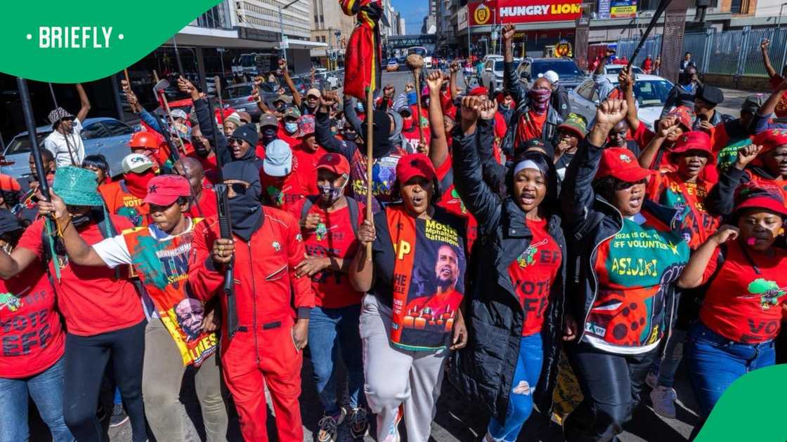 Supporters of the Economic Freedom Fighters received bread and soft drinks at the Eastern Cape