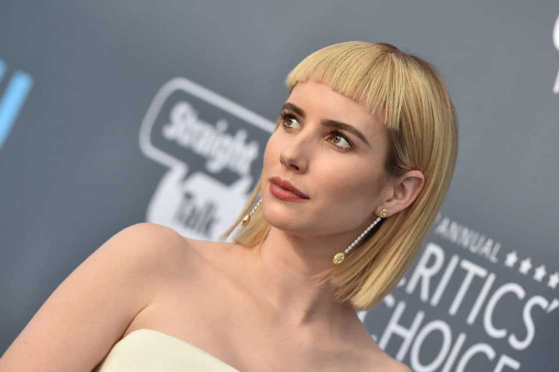 Blunt bangs Blunt bangs