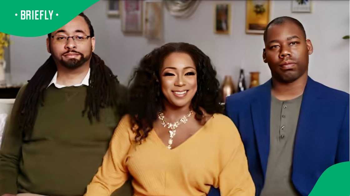 An American woman left the internet in awe after sharing the living situation in her home with two husbands An American woman left the internet in awe after sharing the living situation in her home with two husbands