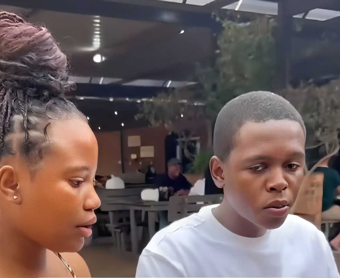 A woman left Mzansi with mixed reactions over her behaviour at a restaurant with her man.