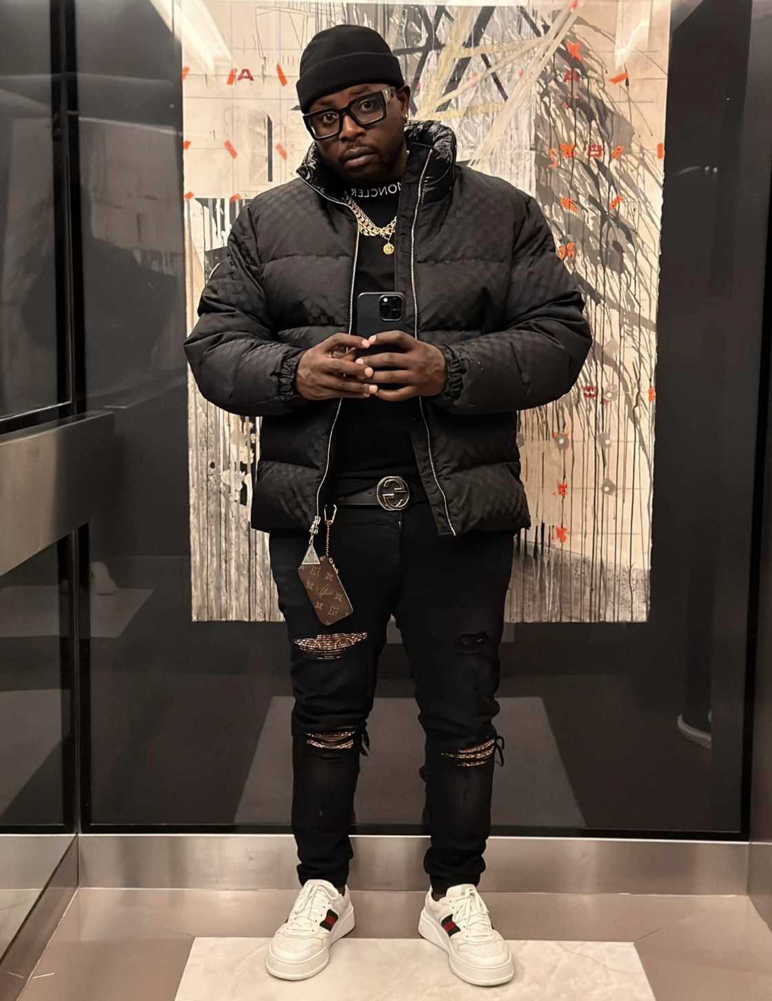 DJ Maphorisa is featured as three people in Mlindo The Vocalist's album DJ Maphorisa is featured as three people in Mlindo The Vocalist's album