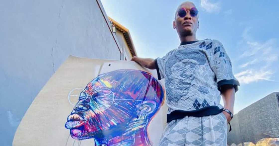 Award Winning Actor Warren Masemola Flexes Stunning Car Vinyl Wrap Award Winning Actor Warren Masemola Flexes Stunning Car Vinyl Wrap
