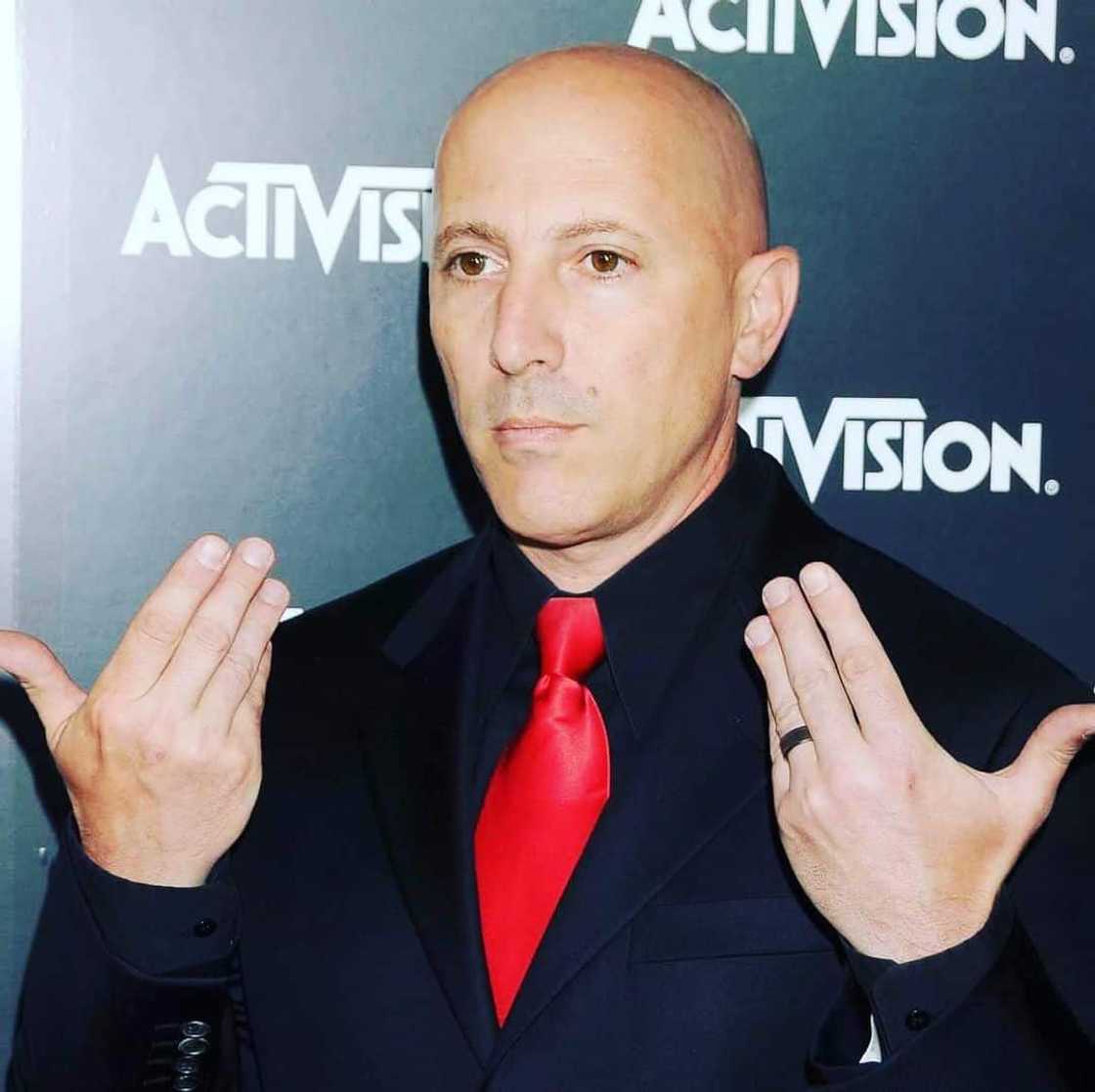 Who is lei li maynard james keenan wife? Who is lei li maynard james keenan wife?