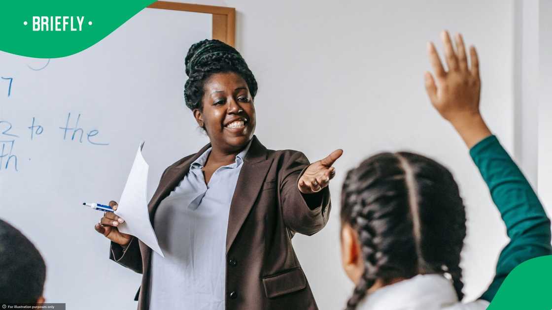 South Africans discussed how much teachers earn South Africans discussed how much teachers earn