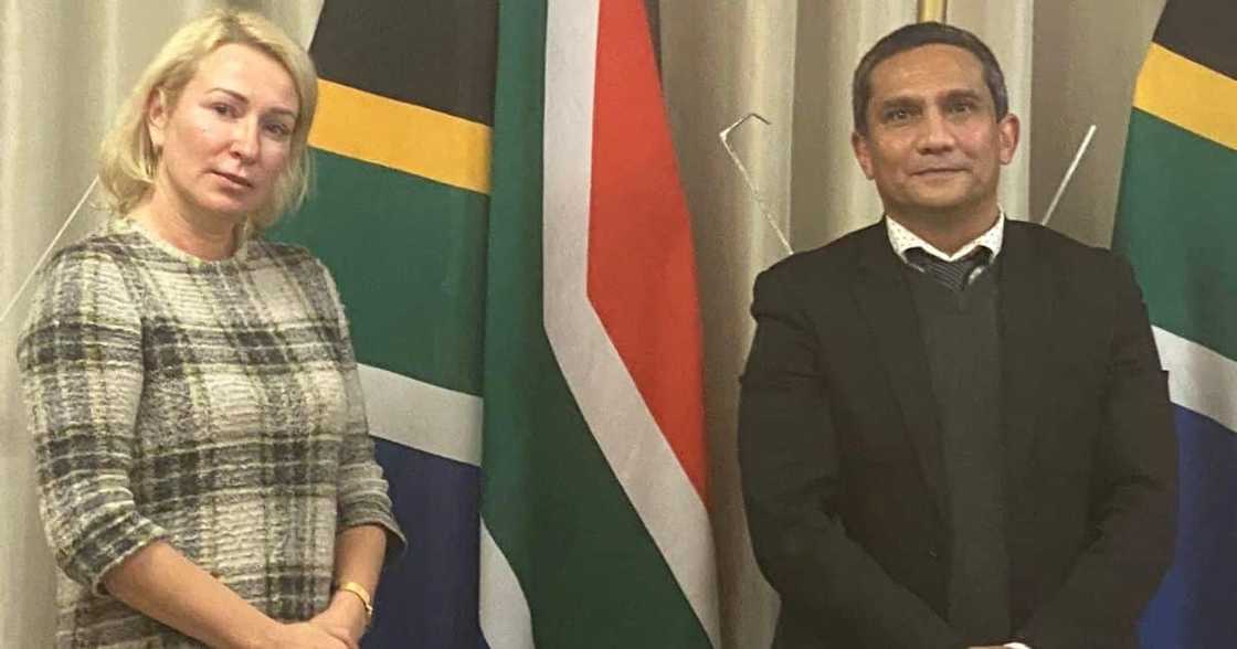 Ukraine ambassador, unconventional meeting request, Twitter, meeting, President Cyril Ramaphosa, Naledi Pandor