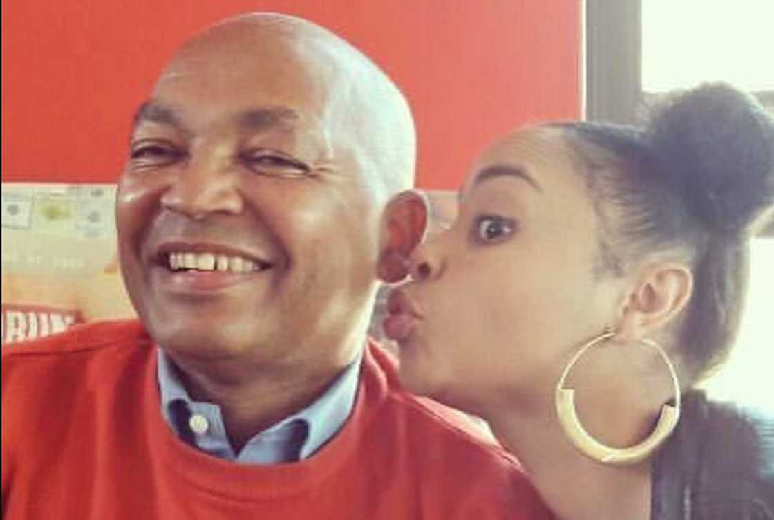 Stephanie showed love to her late dad. Stephanie showed love to her late dad.