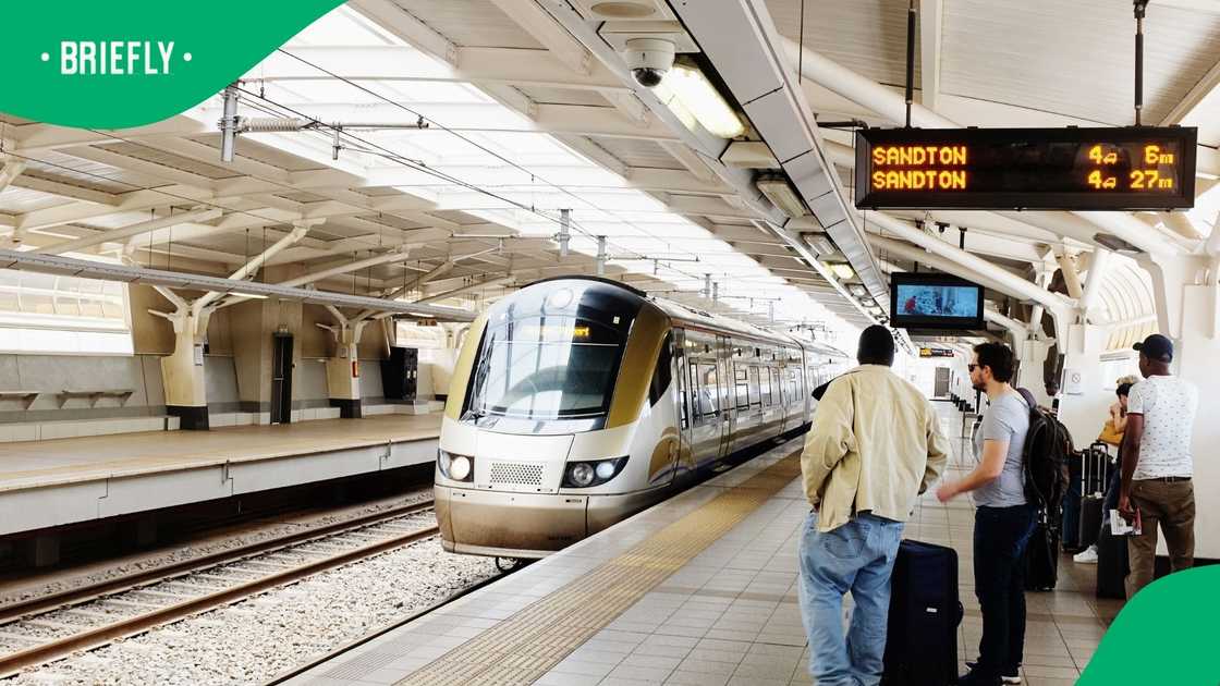 The Gauteng Provincial Government stated that the Gautrain will continue to operate in partnership with the private sector