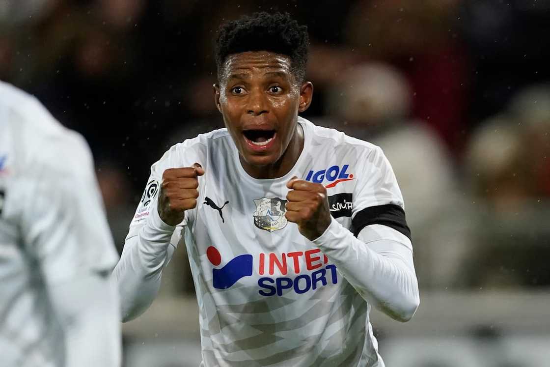 bongani zungu,
amiens sc, glasgow rangers, ligue 1, bafana bafana, kaizer chiefs, mamelodi sundowns, orlando pirates bongani zungu,
amiens sc, glasgow rangers, ligue 1, bafana bafana, kaizer chiefs, mamelodi sundowns, orlando pirates