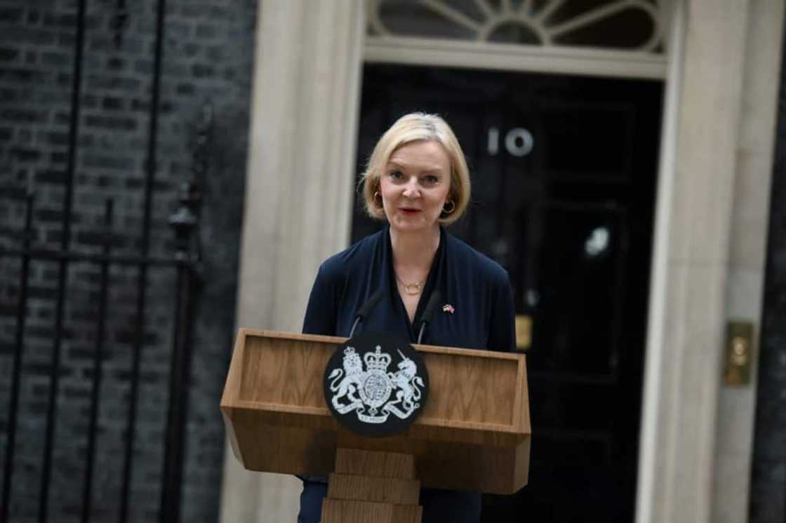 Liz Truss said she no longer had a mandate to continue in office Liz Truss said she no longer had a mandate to continue in office