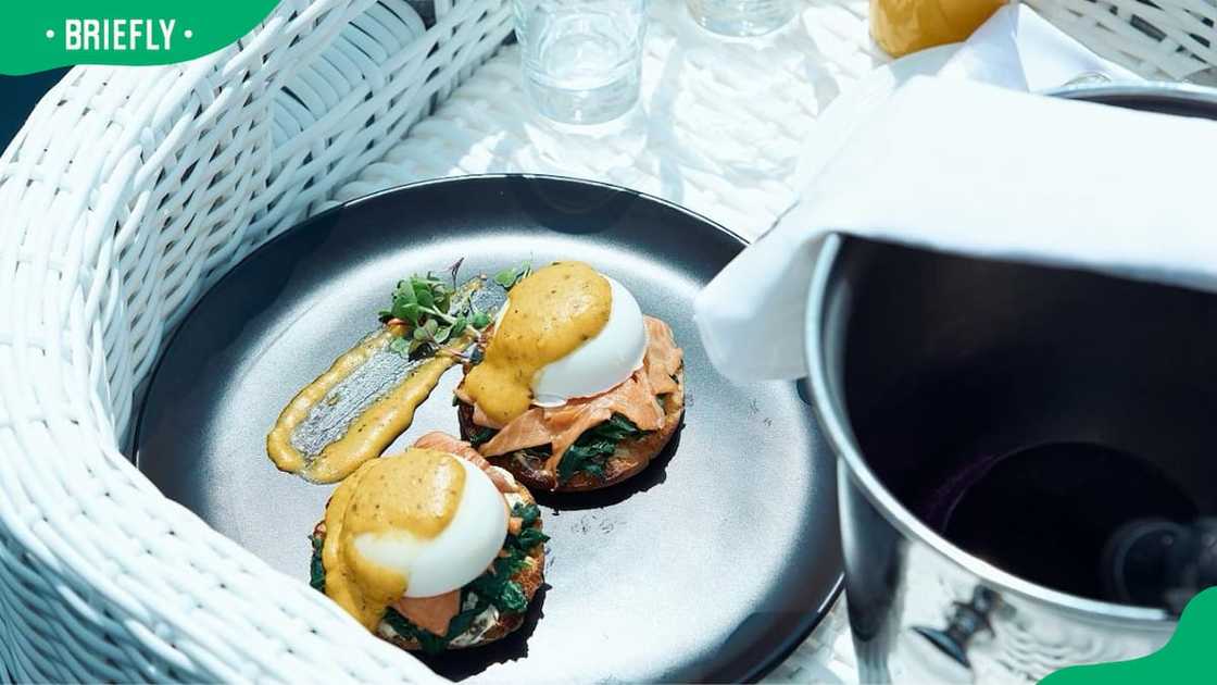 Level 7 floating breakfast menu Level 7 floating breakfast menu