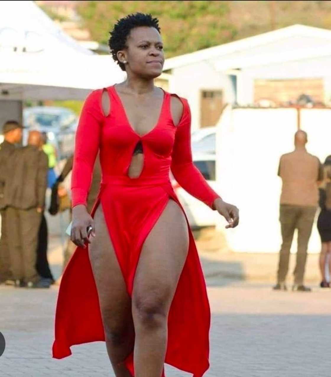Zodwa Wabantu showed off her latest performance video Zodwa Wabantu showed off her latest performance video