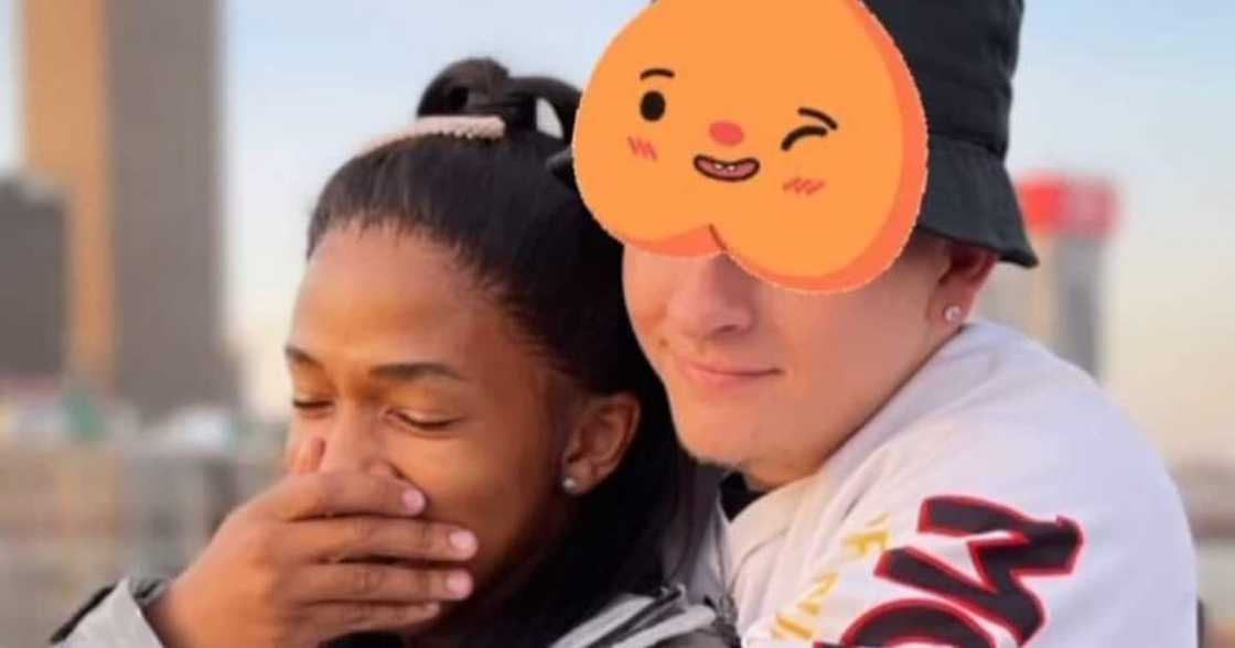 Mjolo Pandemic Part 2: Lasizwe Dambuza Shows off Brand New Man Mjolo Pandemic Part 2: Lasizwe Dambuza Shows off Brand New Man