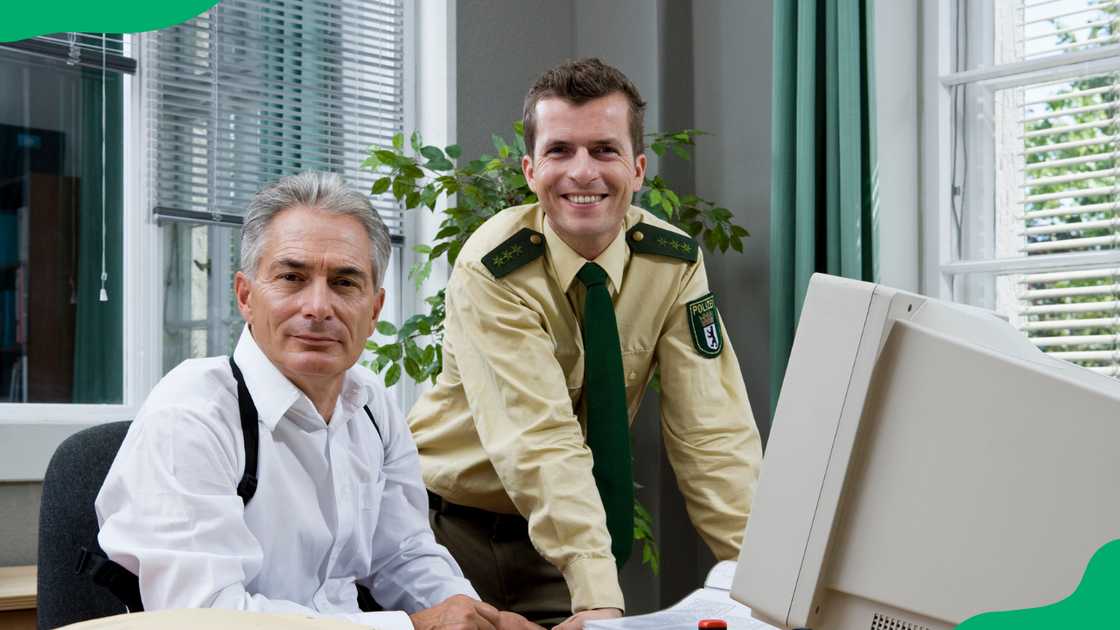 How much does it cost to get a police clearance certificate? How much does it cost to get a police clearance certificate?