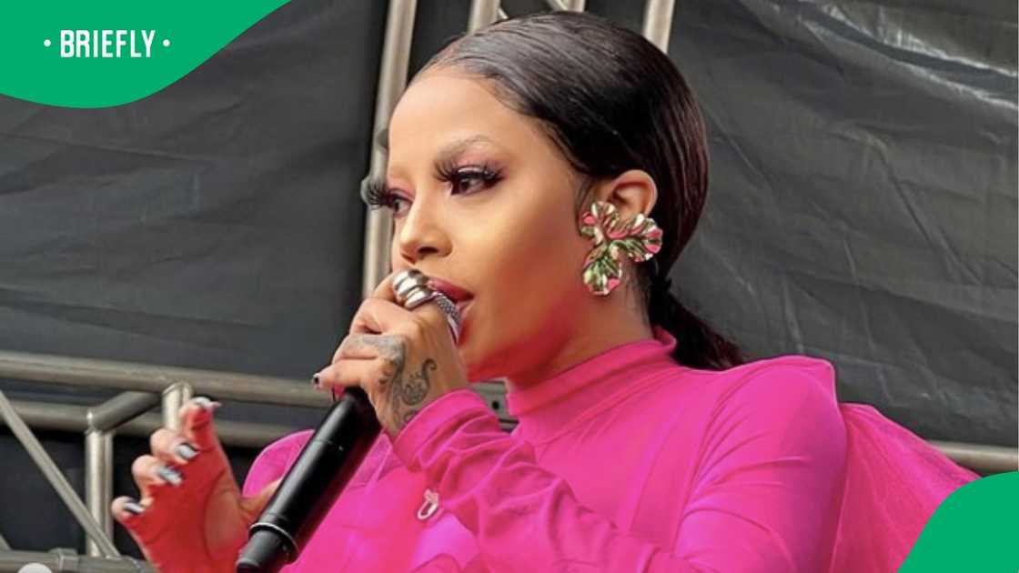Kelly Khumalo is trending on social media