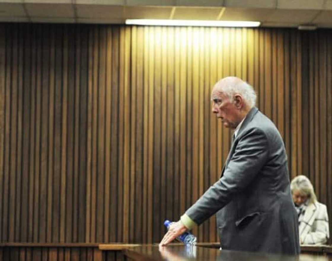 Bob Hewitt Bob Hewitt