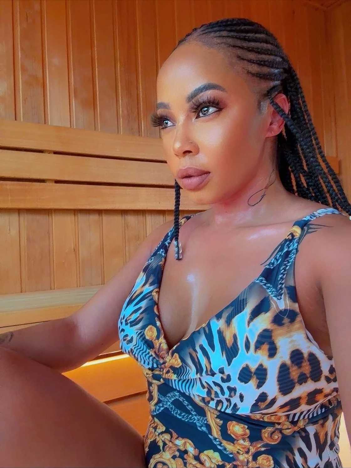 Social media weighed in on Kelly Khumalo's performance