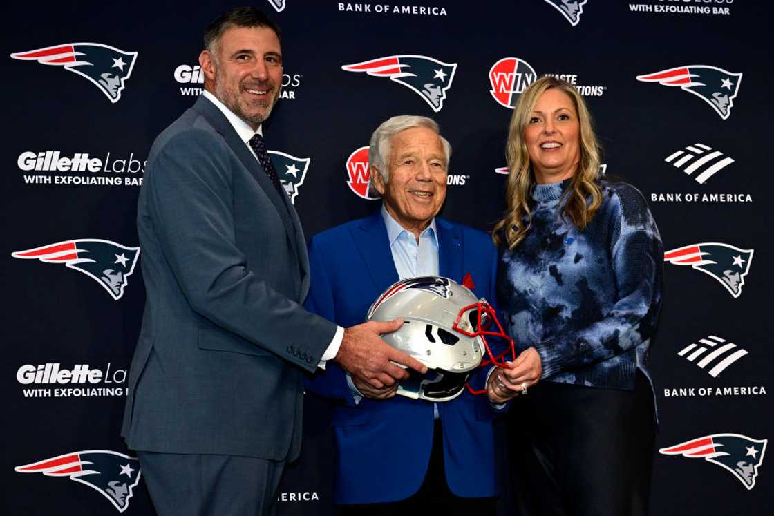 Robert Kraft, Mike Vrabel, and Jen Vrabel