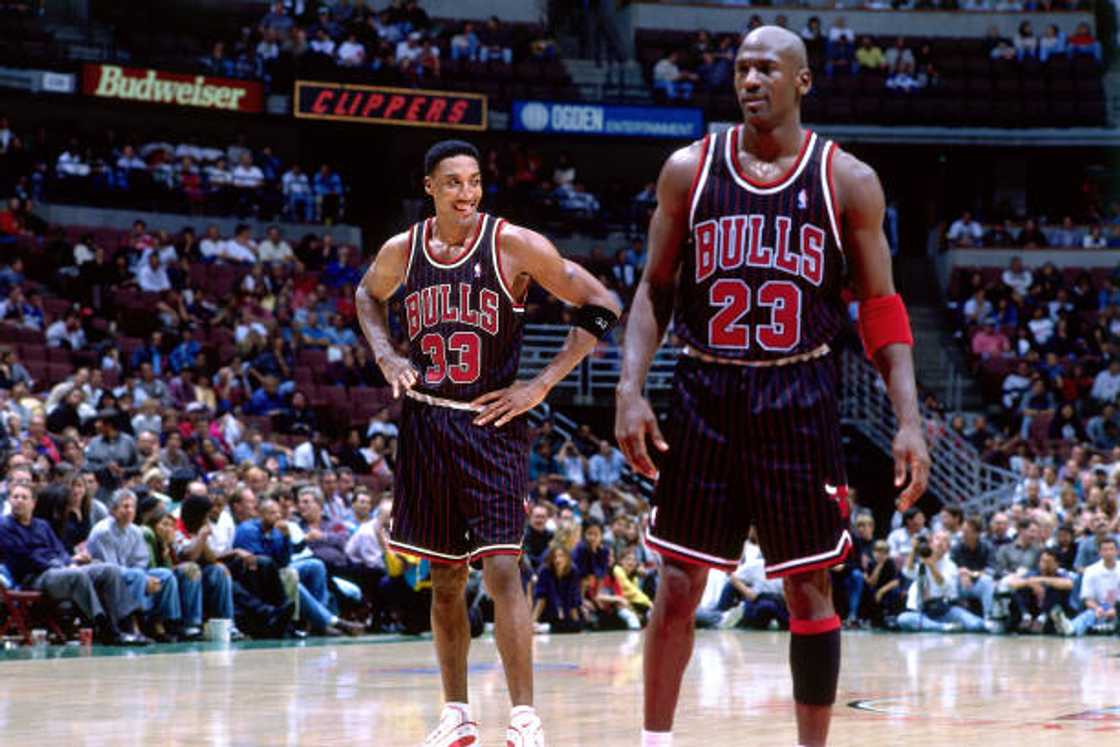 Scottie Pippen and Michael Jordan at the Los Angeles Memorial Sports Arena in Los Angeles