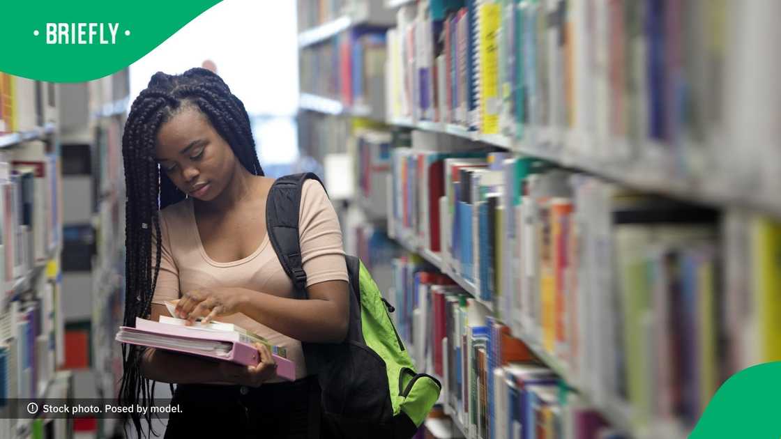 Mzansi shares thoughts on lady attending school at WSU Mzansi shares thoughts on lady attending school at WSU