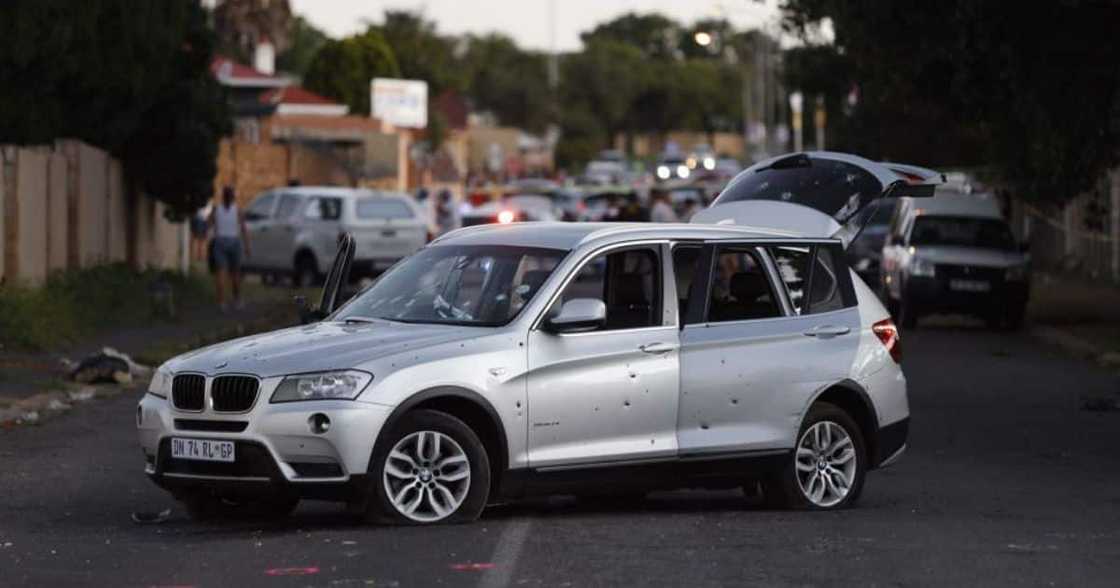 Rosettenville, cash-in-transit heist, murder, police shootout, SAPS, South African Police Service, Ipid, retraction, Independent Police Investigating Directorate Rosettenville, cash-in-transit heist, murder, police shootout, SAPS, South African Police Service, Ipid, retraction, Independent Police Investigating Directorate