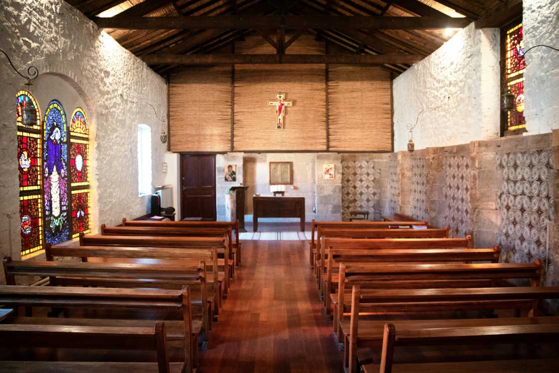 People discussed their church-going habits People discussed their church-going habits