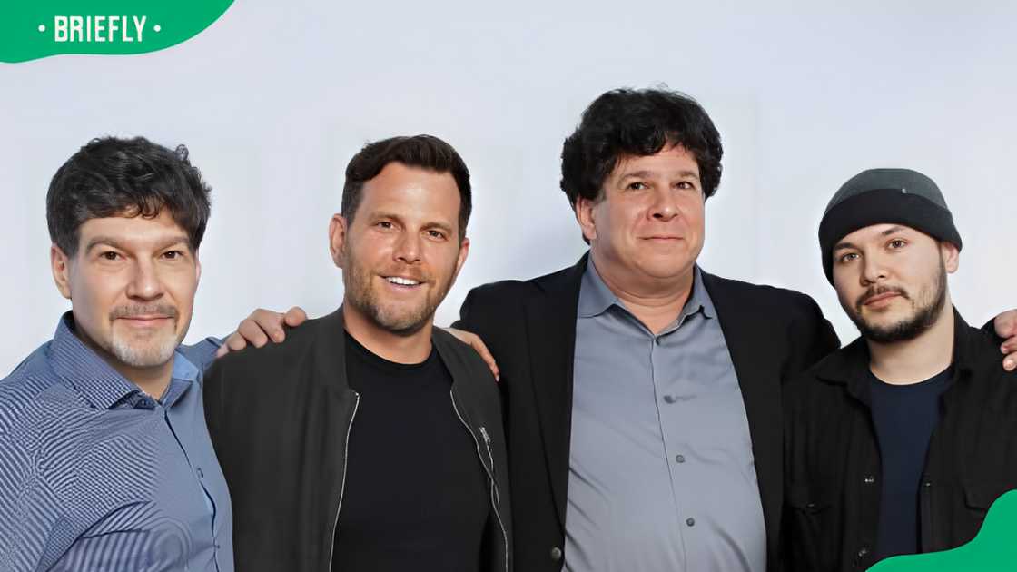 Bret Weinstein and Eric Weinstein in Pasadena Bret Weinstein and Eric Weinstein in Pasadena