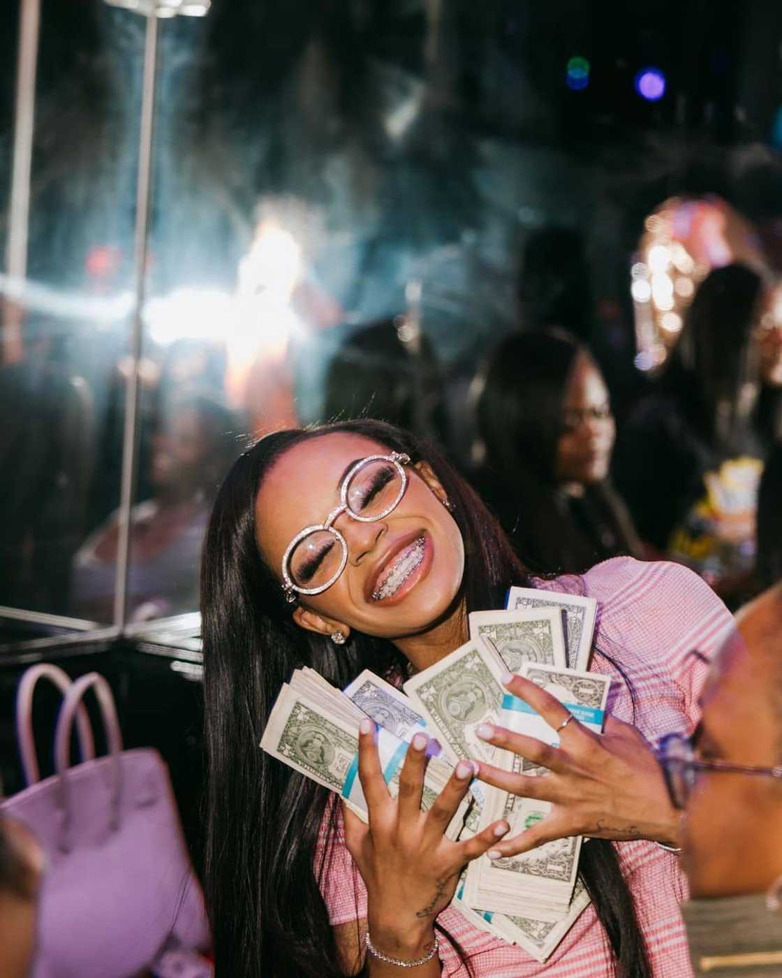 Yaya Mayweather’s net worth Yaya Mayweather’s net worth