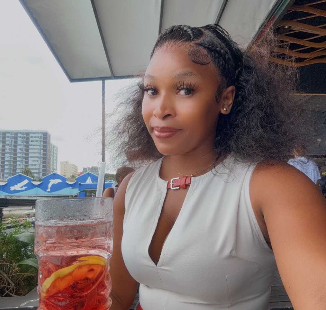 Social media users applauded a lady for following her heart and loving her man loudly Social media users applauded a lady for following her heart and loving her man loudly