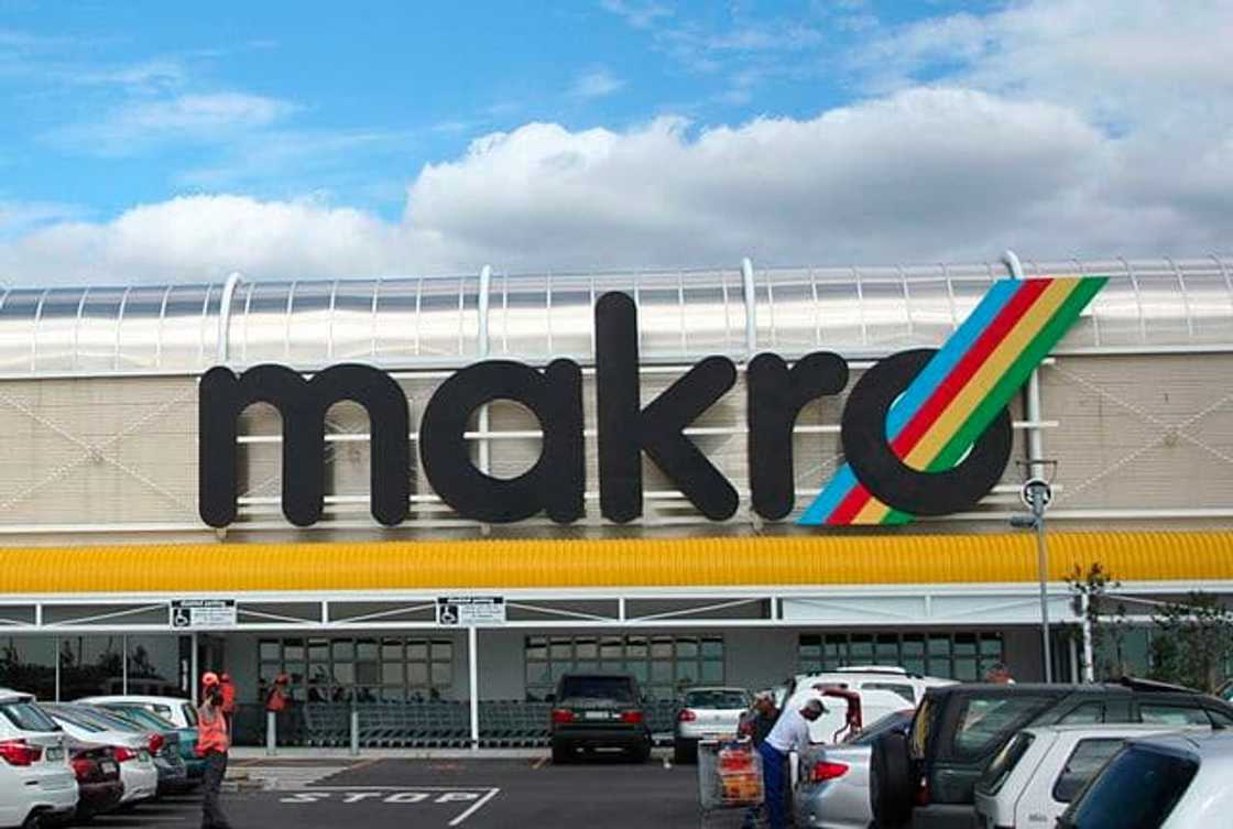 Makro stores Makro stores