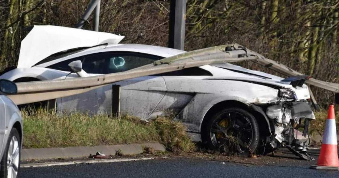 Lamborghini Gallardo, Supercar, Exotic car, Truck, Crash, Accident, R102, Phoenix, Mount Edgecombe, Durban, KwaZulu Natal, Reaction Unit South Africa, RUSA, First responders, Paramedics