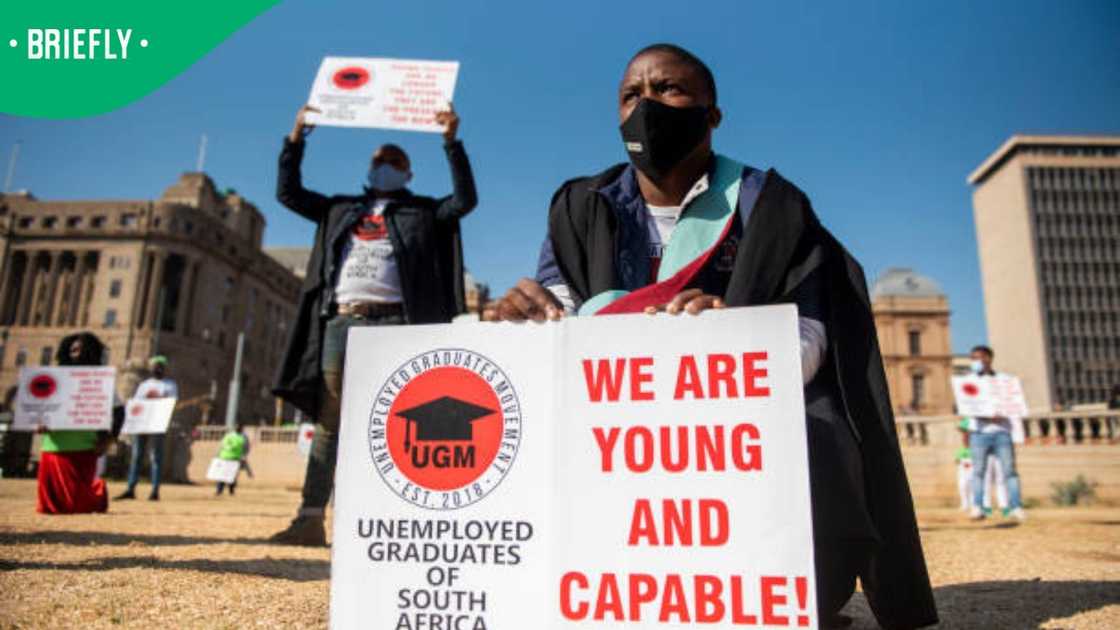Unemployed graduates