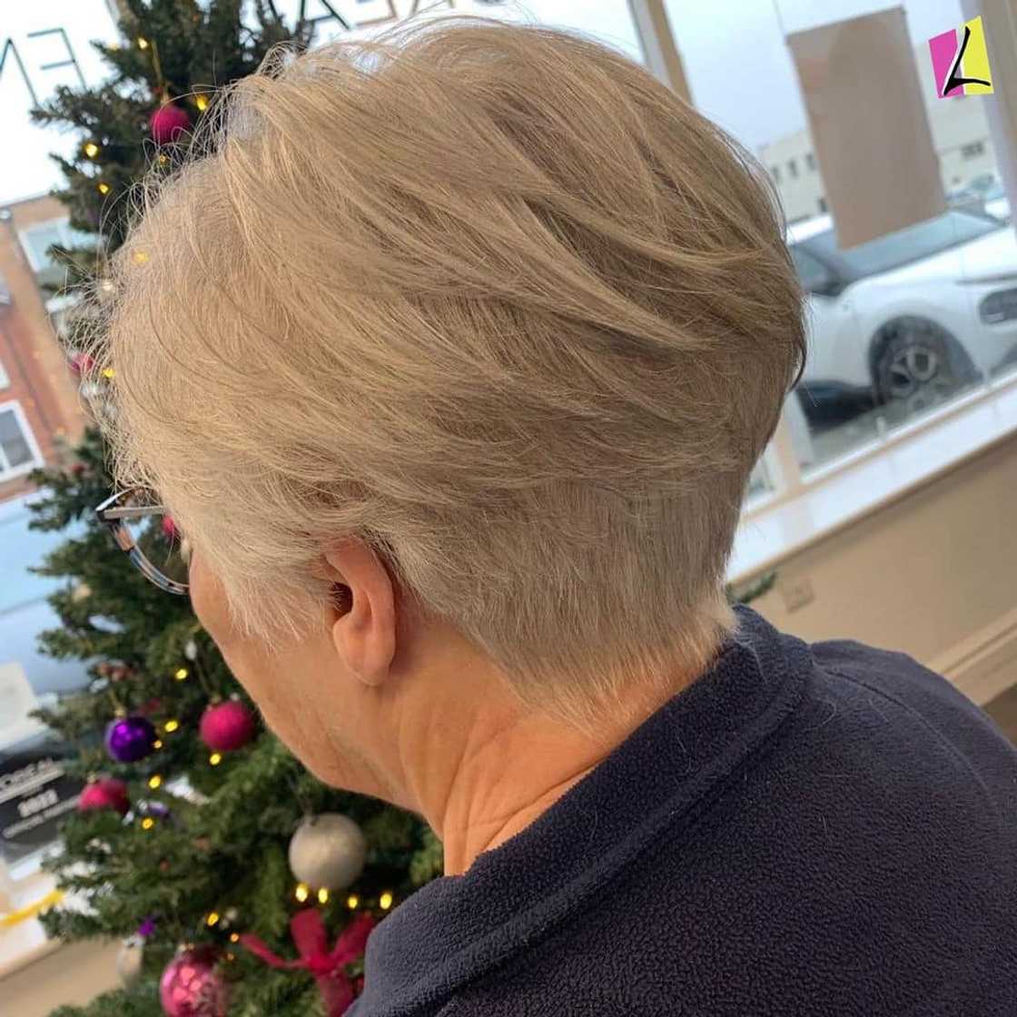 Can you colour short hair? Can you colour short hair?